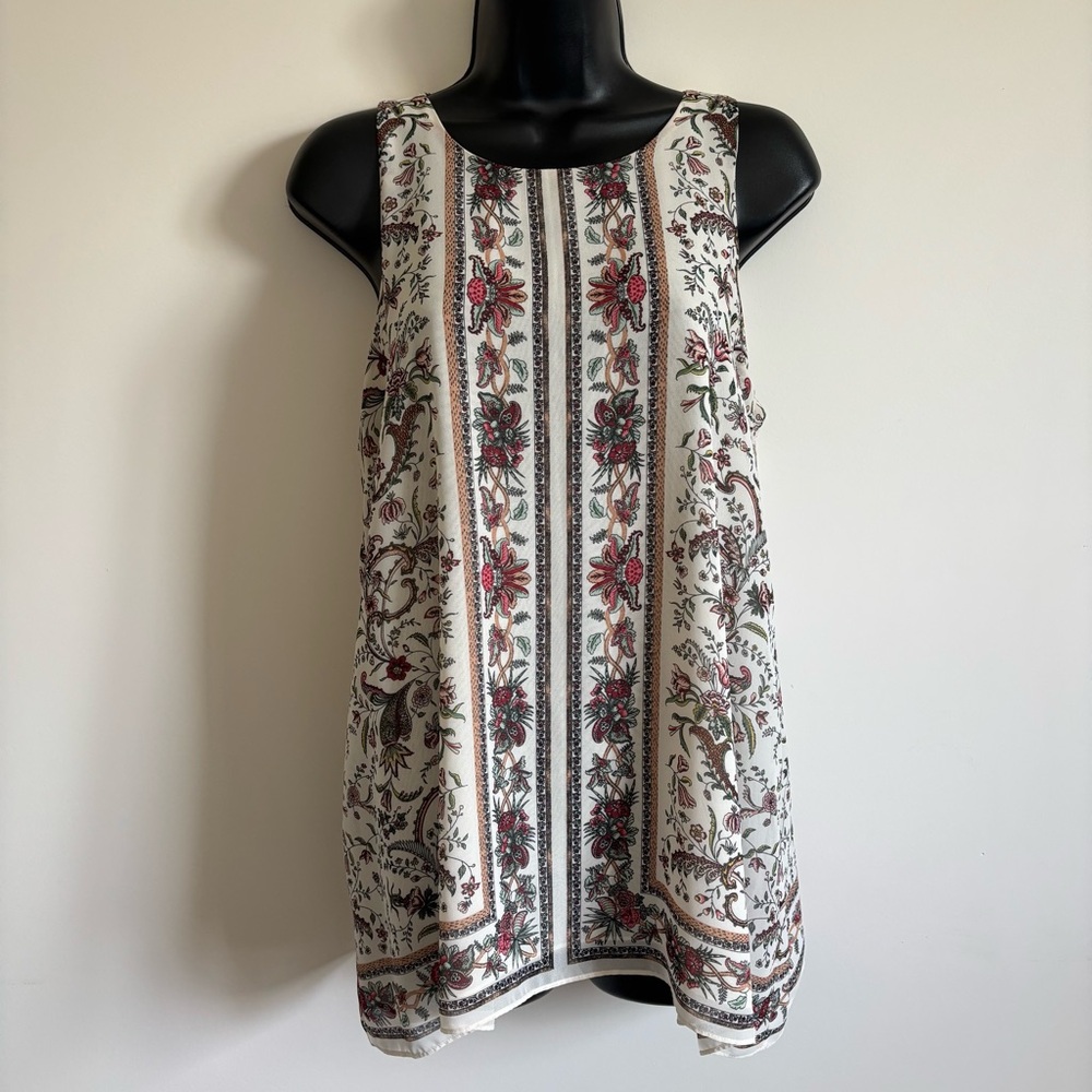 #392 Max Studio Sleeveless Patchwork top